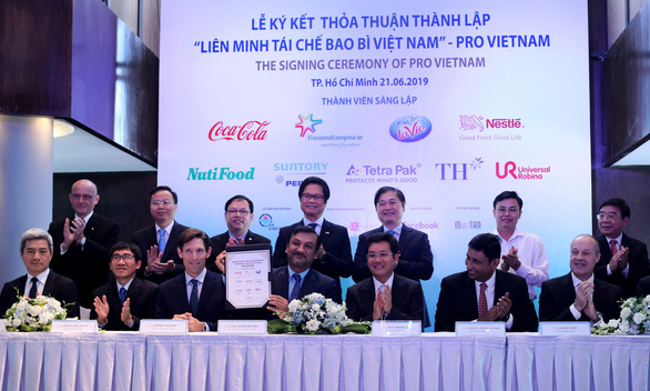 9 công ty bắt tay thành lập liên minh tái chế bao bì Việt Nam - Ảnh 1.