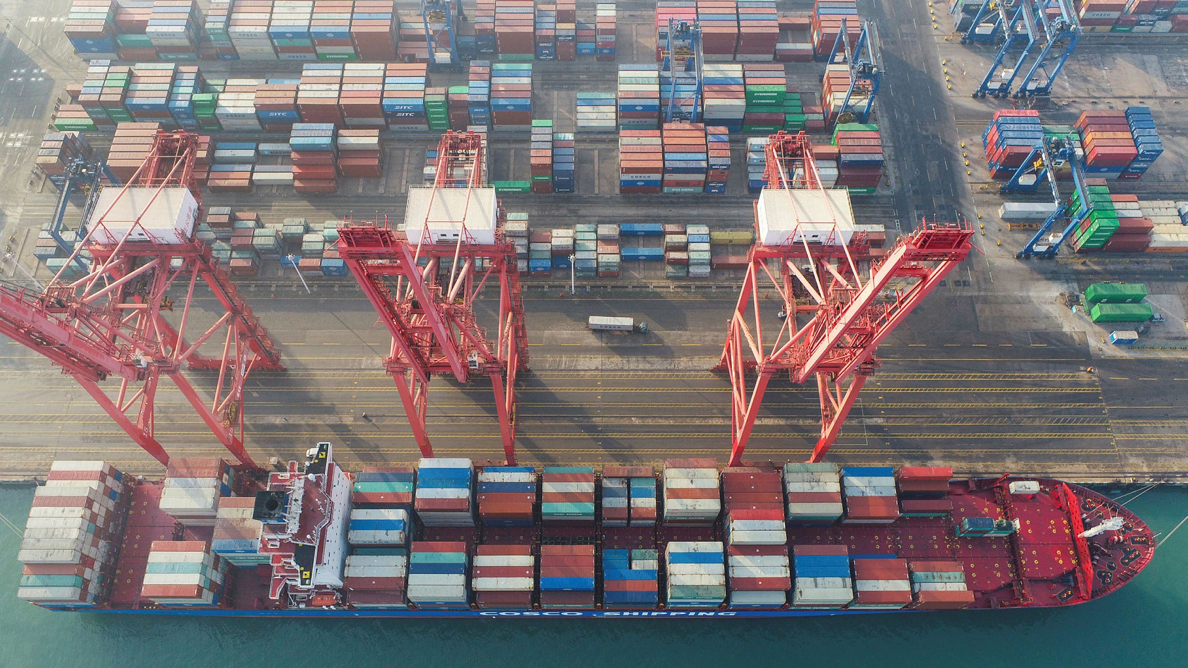 Shipping costs quadruple to record highs on China-Europe 'bottleneck' | Financial Times