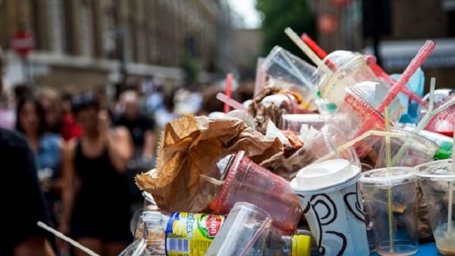 Ngành F&B và trách nhiệm với rác thải nhựa