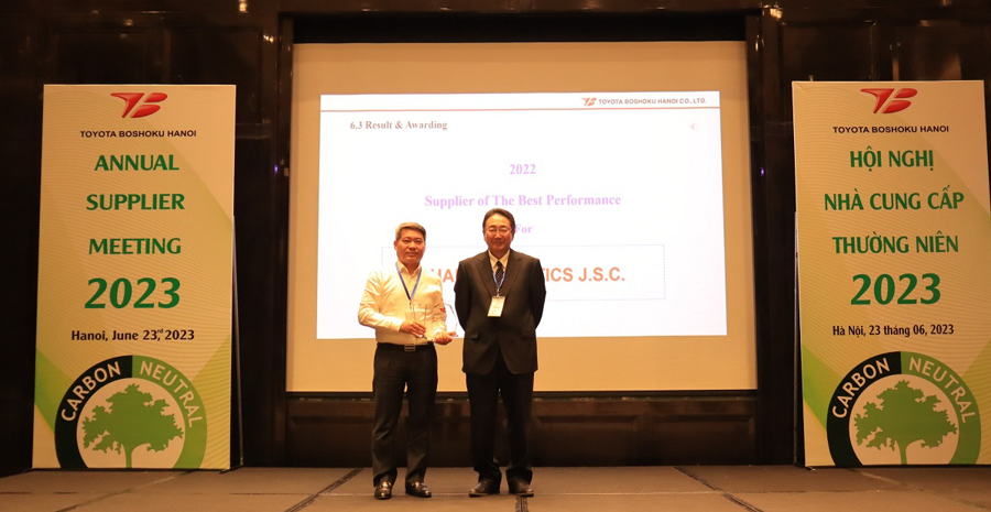 Nhựa Hà Nội đạt giải Toàn diện (Best performance) của Toyota Boshoku.