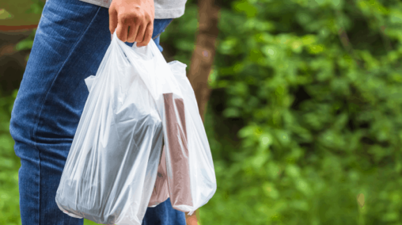 Mỹ tiếp tục áp thuế chống bán phá giá 76,11% đối với sản phẩm túi nhựa từ Việt Nam.
