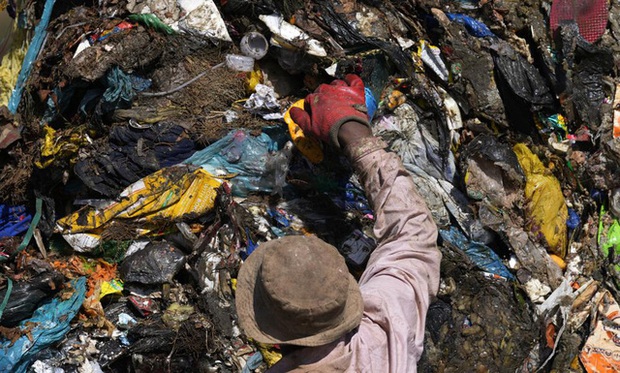 Ô nhiễm rác thải nhựa ngày càng nghiêm trọng tại châu Phi - Ảnh 1.