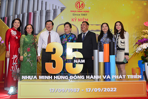 Cổ phần nhựa Minh Hùng đã tổ chức lễ kỷ niệm 35 thành lập. 
