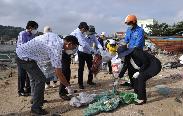 Nỗ lực giảm thiểu rác nhựa đại dương - Ảnh 2.