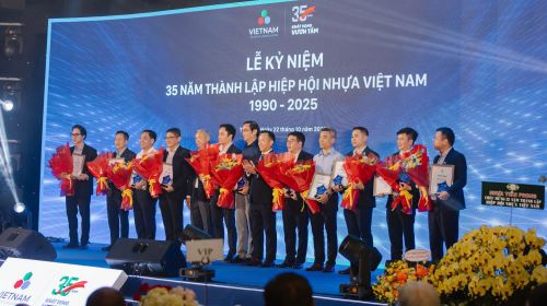 ​Hiệp hội Nhựa Việt Nam vinh danh các doanh nghiệp có thành tích hoạt động sản xuất kinh doanh xuất sắc trong Lễ kỷ niệm 35 năm – “Khát vọng vươn tầm”
