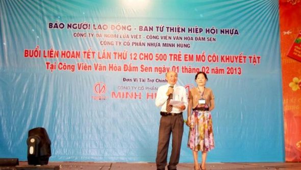 Tết của các em thiếu nhi có hoàn cảnh khó khăn tại Đầm Sen 2013