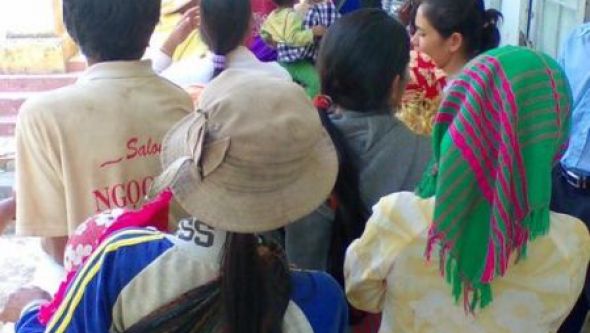 Khám và tặng quà đồng bào tỉnh Bình Thuận