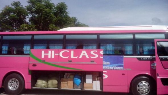 Khám và tặng quà đồng bào tỉnh Bình Thuận