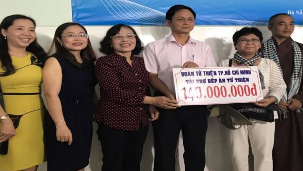 Khai trương Bếp ăn từ thiện