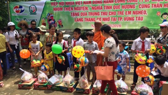 Tổ chức Trung thu cho trẻ em nghèo, hoàn cảnh khó khăn tại Vũng Tàu