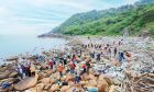 Rác thải nhựa “chặn đường” phát triển du lịch