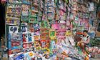 Đồ chơi nhựa Trung Quốc được làm từ rác thải y tế