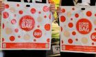 Chuỗi siêu thị Australia bị dọa tẩy chay vì chính sách về túi nilon