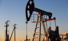 'Tiếp bước' Saudi Arabia, ba thành viên OPEC khác giảm giá dầu