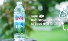 ​Nhãn hiệu nước khoáng đầu tiên sử dụng chai nhựa tái chế